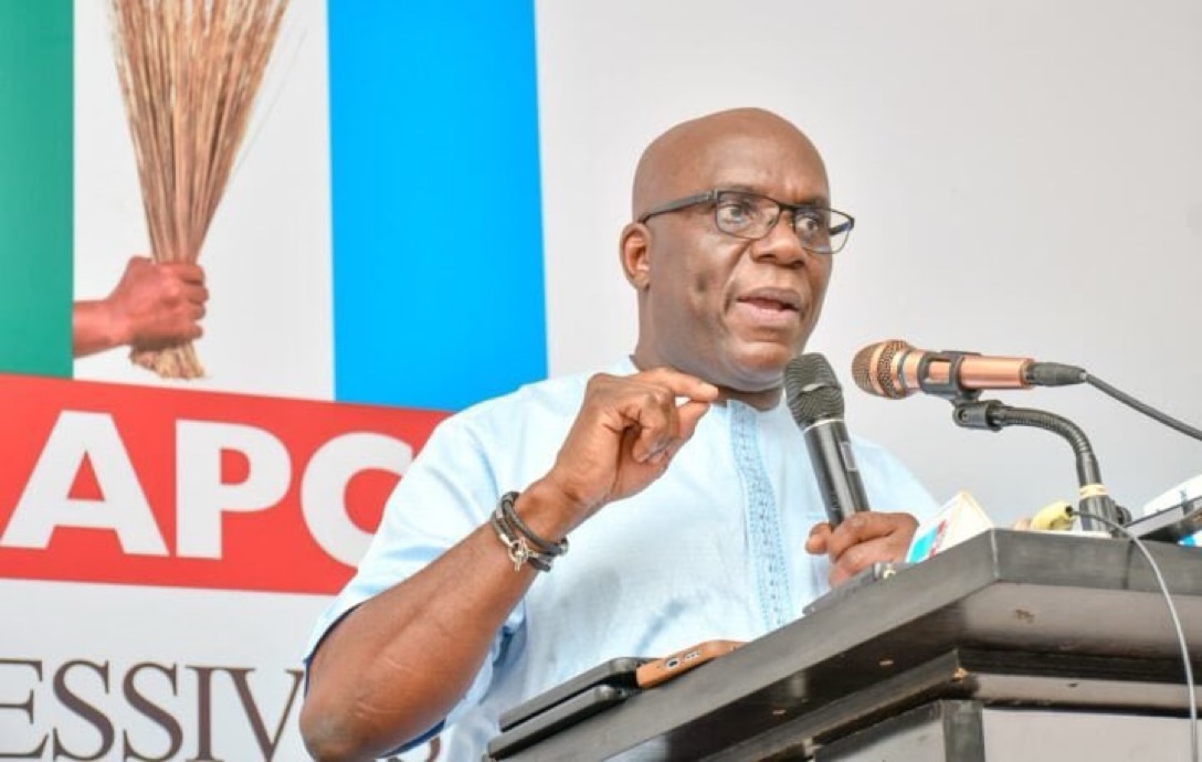 APC Denies Withdrawal of Tinubu’s 2027 Campaign Council List