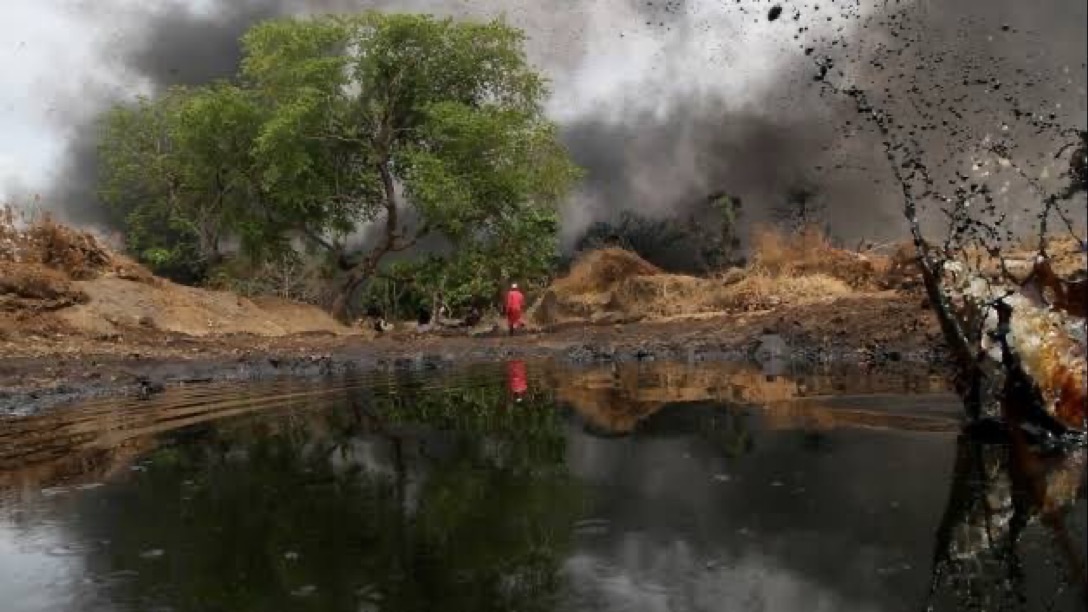 Oil Spill Sparks Panic in Bayelsa as Nembe Creek, Fishing Communities Face Pollution
