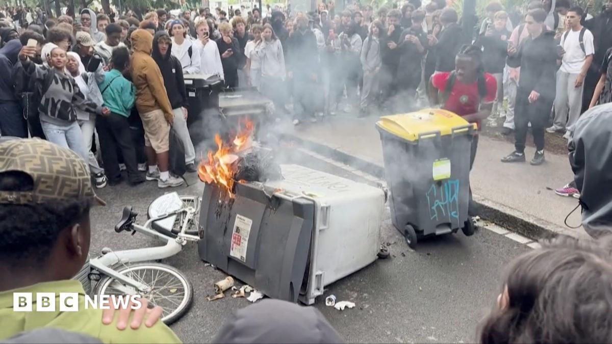France Detains 440, Mostly Minors, as Student Unrest Spreads Nationwide