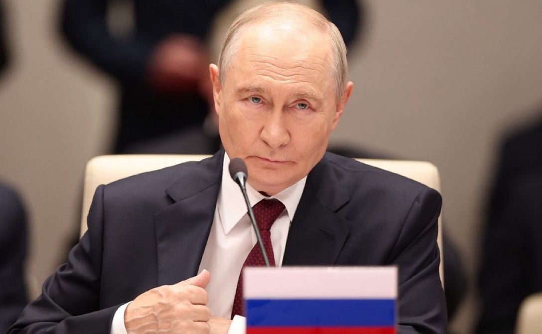 Russian Missiles Hit Kyiv Hours After Trump Envoys Leave Ukraine