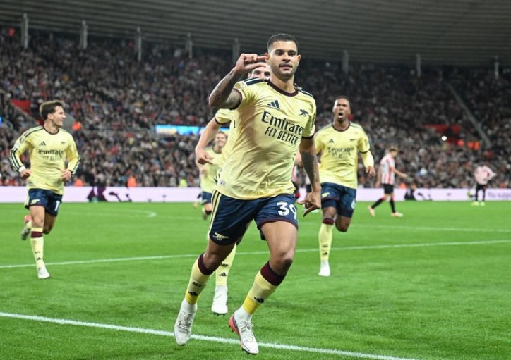 Arsenal Keep Winning Run Alive With Victory at Sunderland