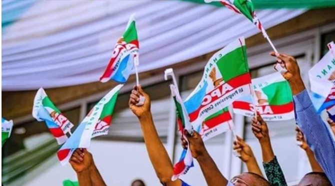 Seven North-West governors receive APC flags at Kaduna campaign launch